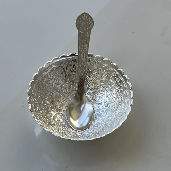 Silver Plated Nakshi Bowl & Spoon G in Velvet Box: SP0017G