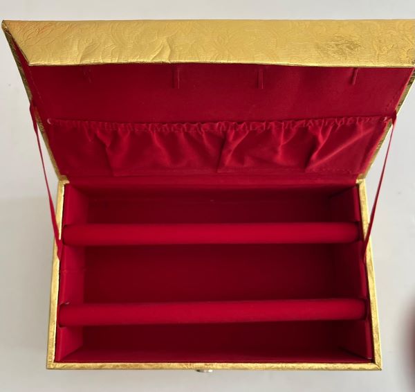 Bridal Jewellery Box A: SP0025A
