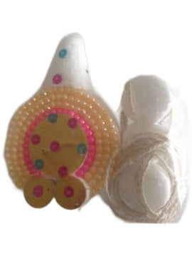 Decorative item to be tied on the foreheads of the bride and the groom during the wedding ritual.