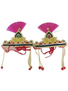 Decorative pearl item to be tied on the foreheads of the bride and the groom during the wedding rituals.