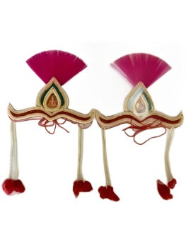 Decorative pearl item to be tied on the foreheads of the bride and the groom during the wedding rituals.