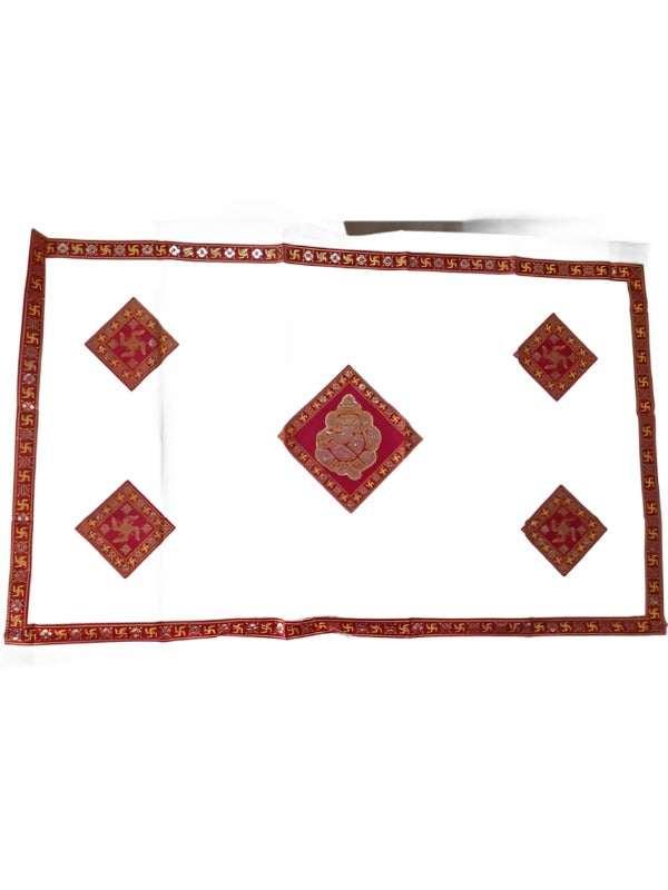 Antarpat is a cloth partition held between the Bride and Groom while the priest is solemnizing the wedding rituals. As soon as the rituals are over, the Antarpat is removed and the Bride and Groom are allowed to see each other.